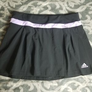 Adidas tennis skirt Small